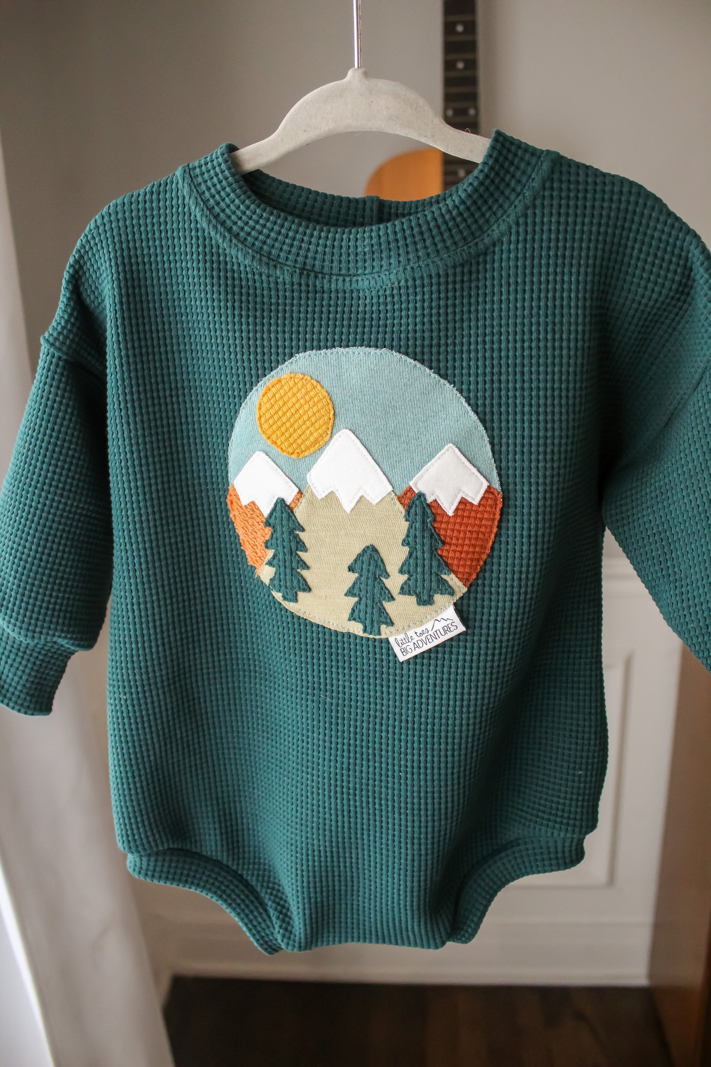 Mountain Scene Appliqué – Digital Download