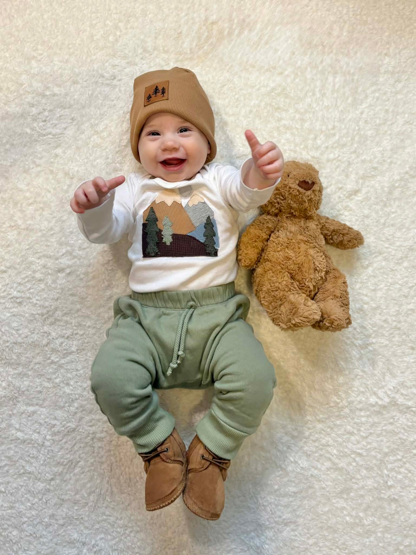 Mountain Scene Appliqué – Digital Download