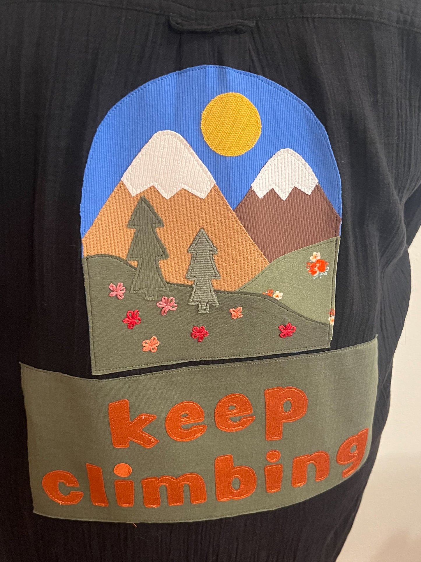 Mountain Scene Appliqué – Digital Download