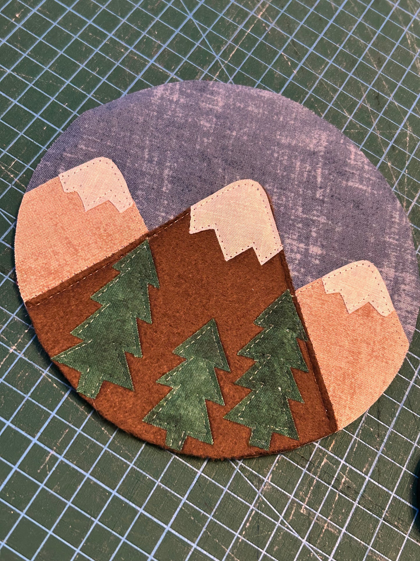 Mountain Scene Appliqué – Digital Download